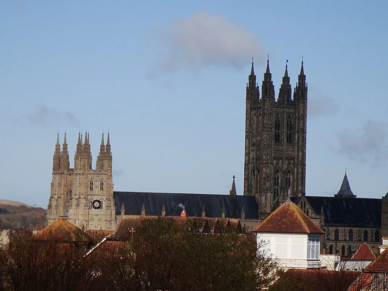 Canterbury Walking Tour: Choosing Guided vs Self-Guided