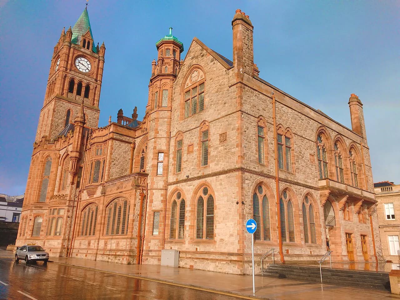 Derry Architecture: A Walking Guide to the City's Buildings