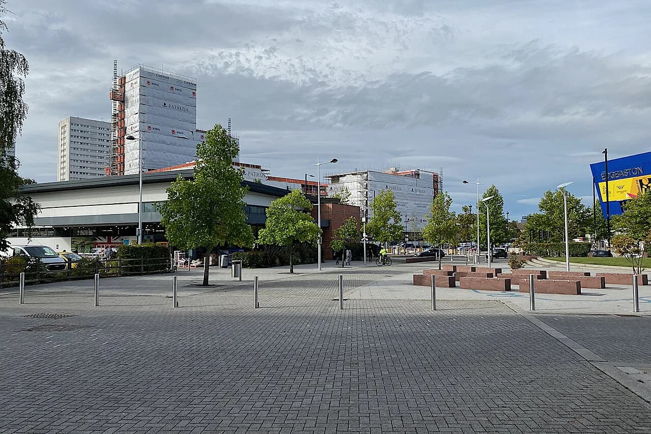 Edgbaston, Birmingham: A Neighbourhood Guide for Visitors