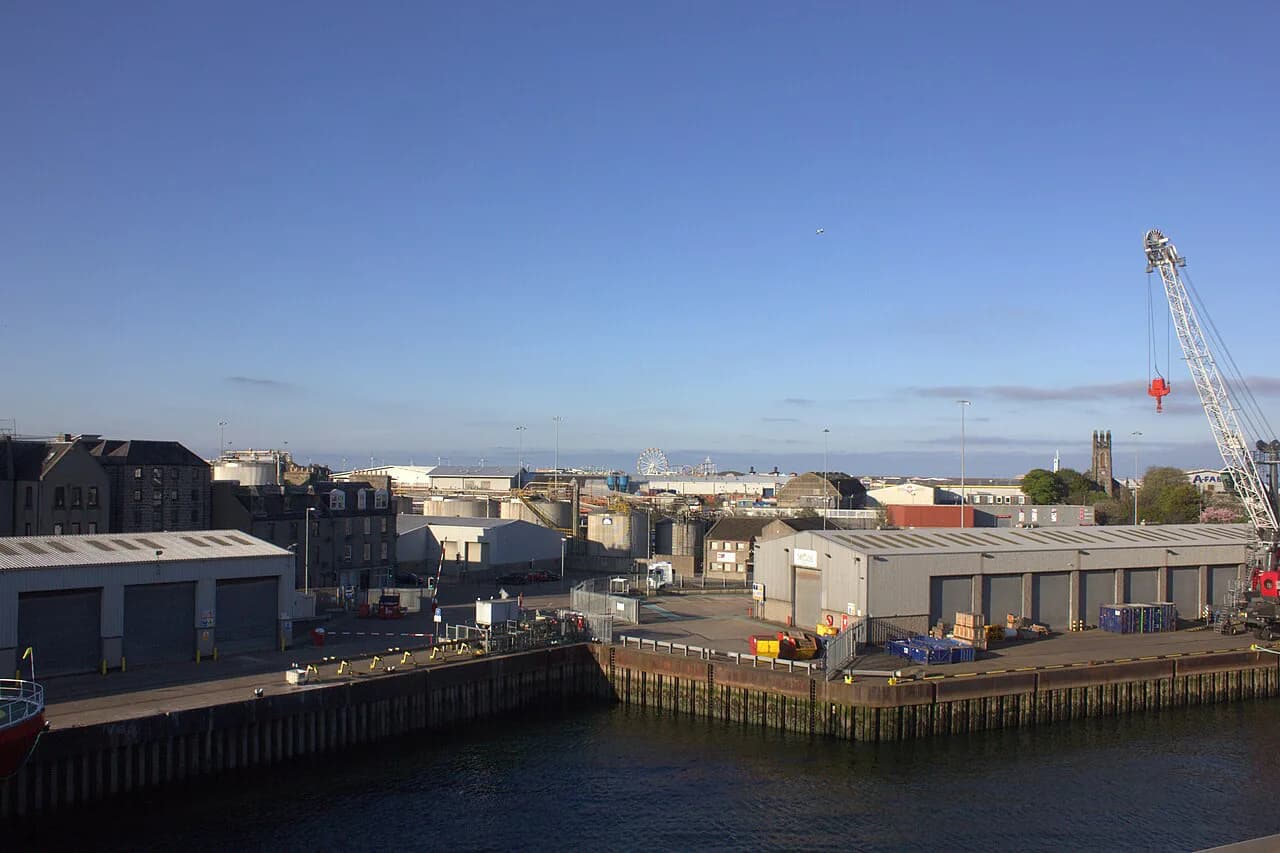 Free Things to Do in Aberdeen: Street Art & Coast Guide