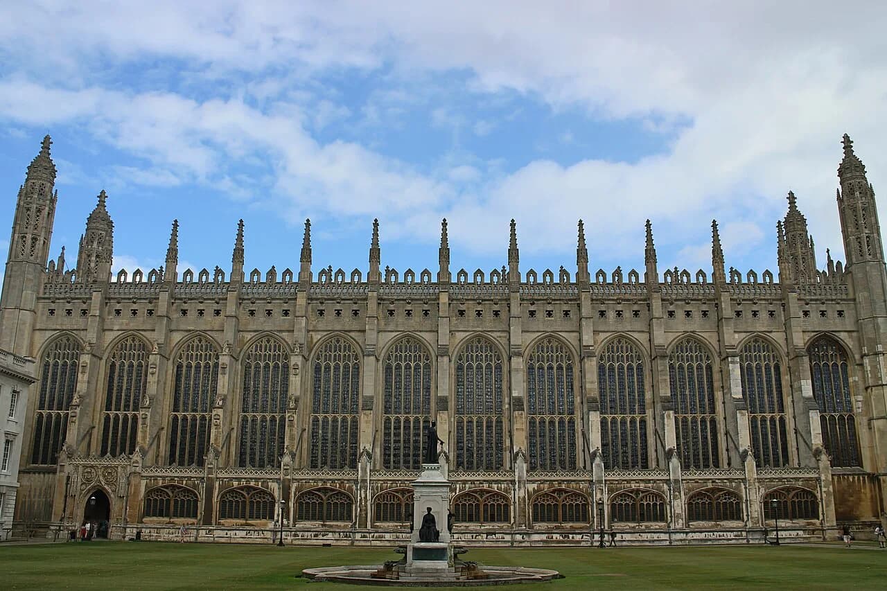 Ghost Tours in Cambridge: Haunted Walks and What to Expect