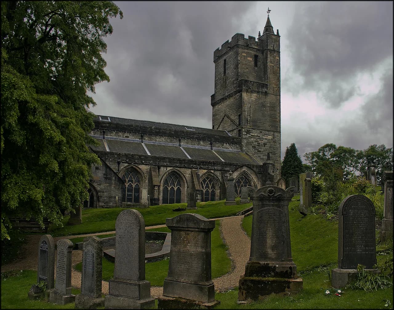 Ghost Tours in Stirling: What to Book and What to Expect