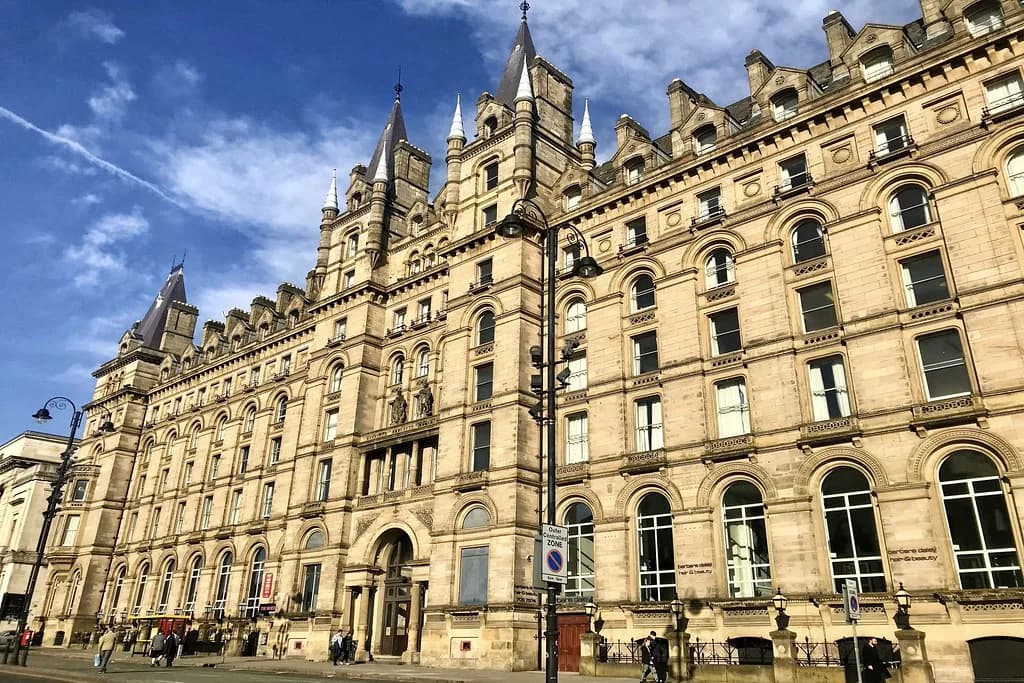 Indoor Activities in Liverpool: 10 Ideas for a Rainy Day