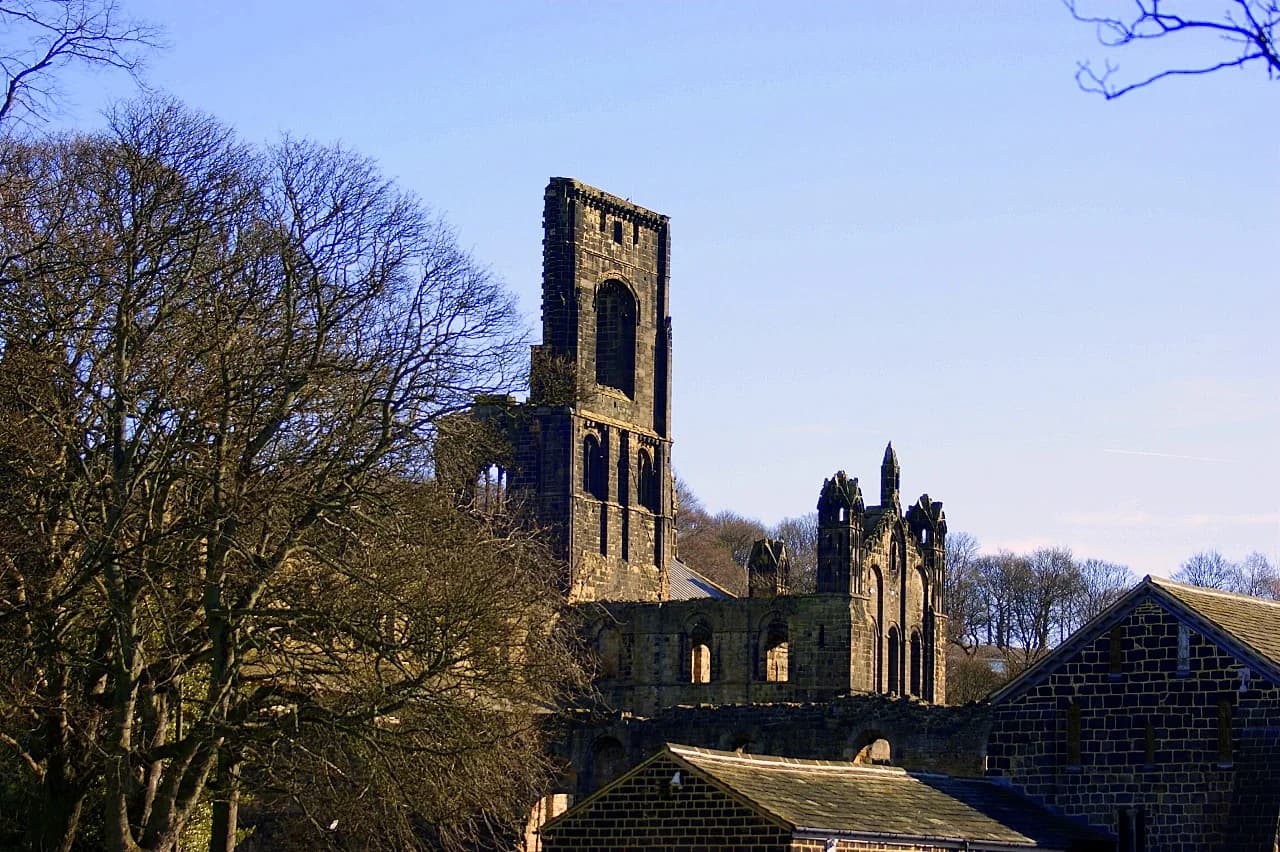 Kirkstall Abbey: Visiting Leeds' Cistercian Ruins