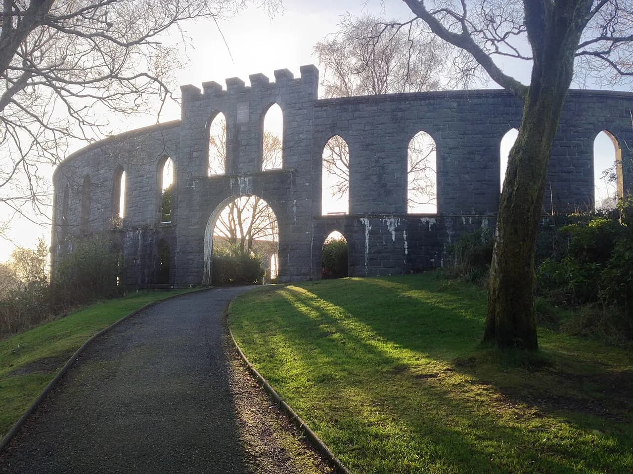 McCaig's Tower Oban: History, Walk Up & What You'll See