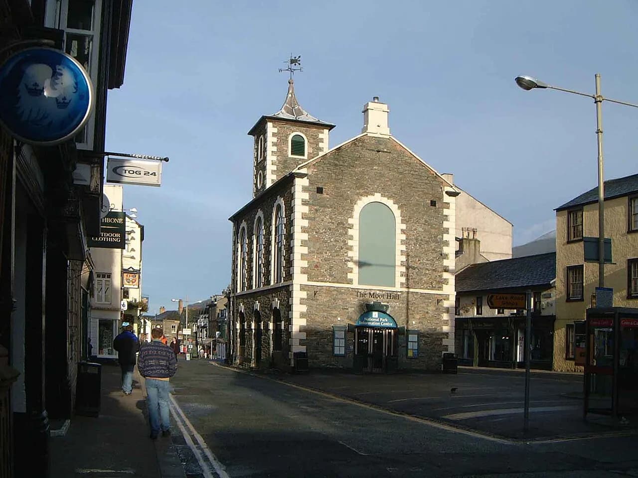 Moot Hall Keswick: Keswick's 1813 Market Square Landmark