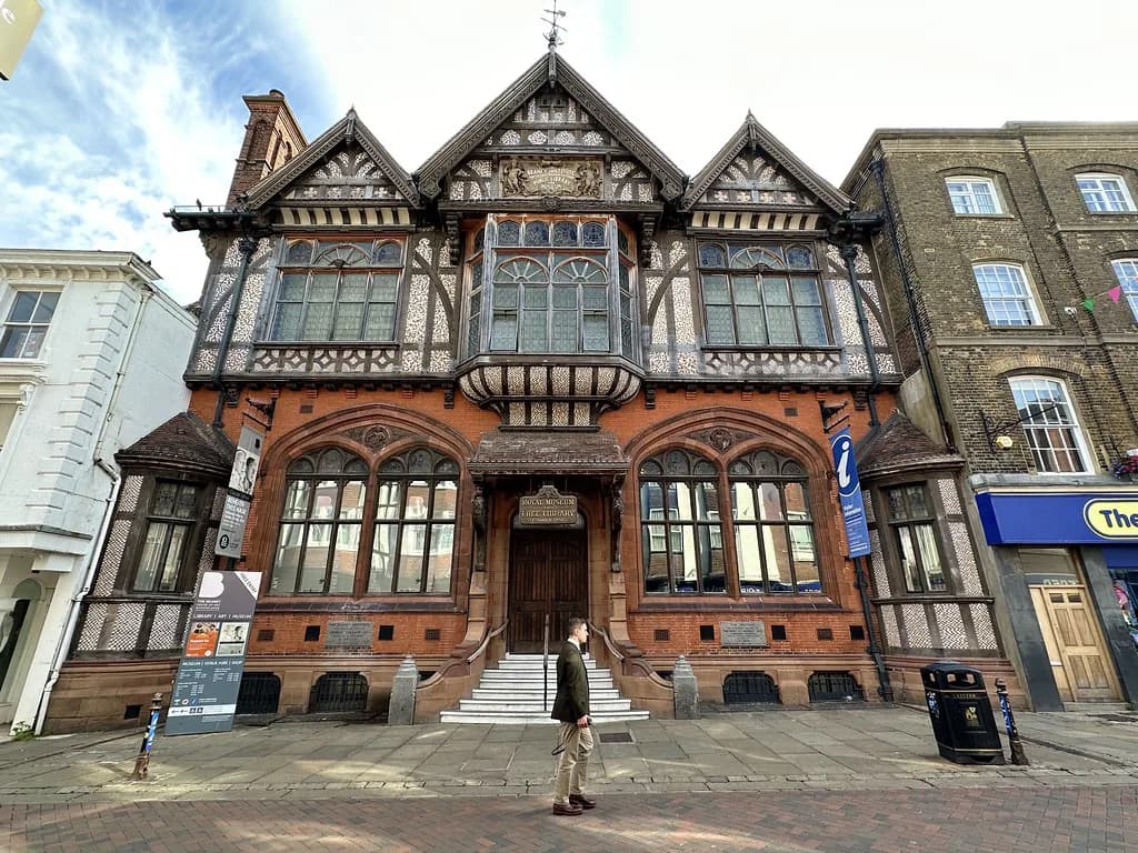 Museums in Canterbury: The Beaney, Roman Museum Guide