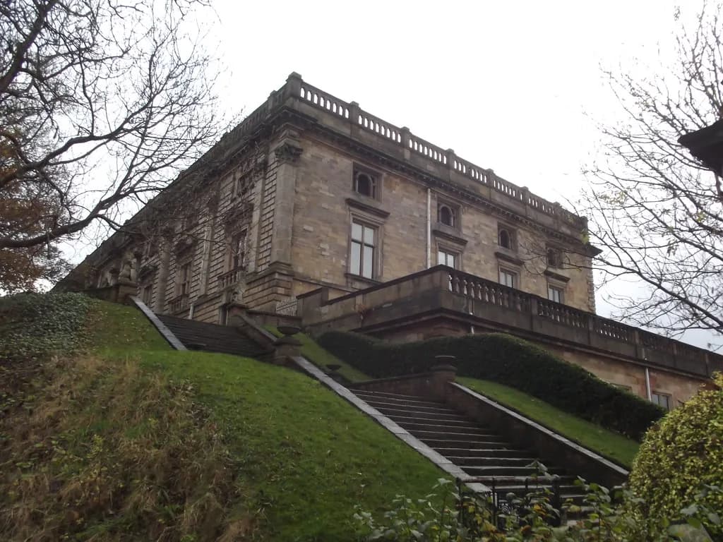 Museums in Nottingham: What to See and What to Book