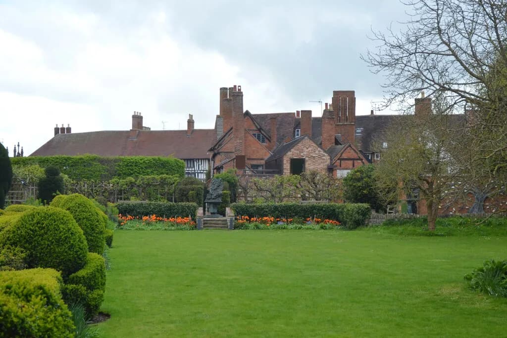 Shakespeare's New Place, Stratford-upon-Avon: Visitor Guide