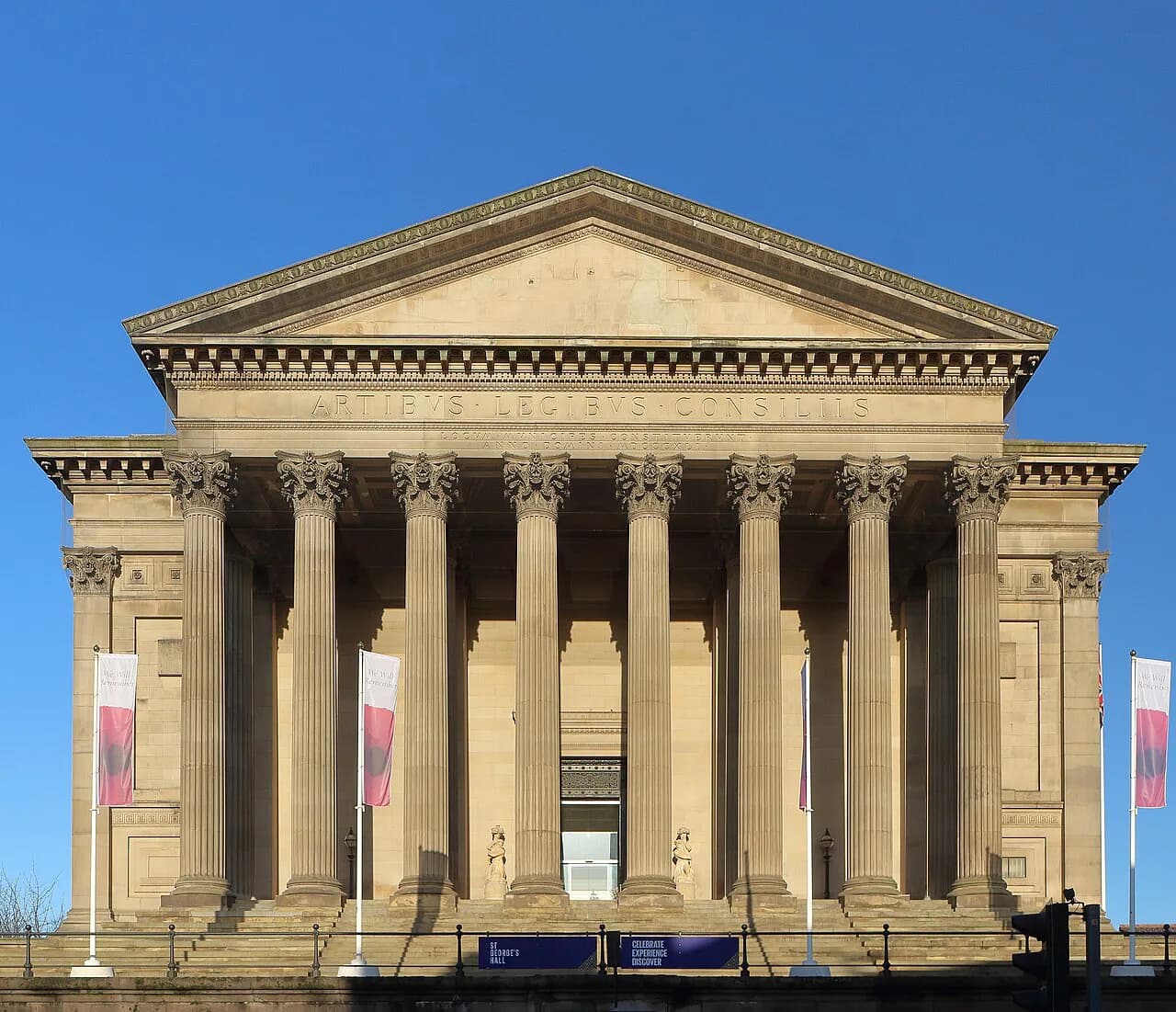 St George's Hall Liverpool: Landmark Visitor Guide