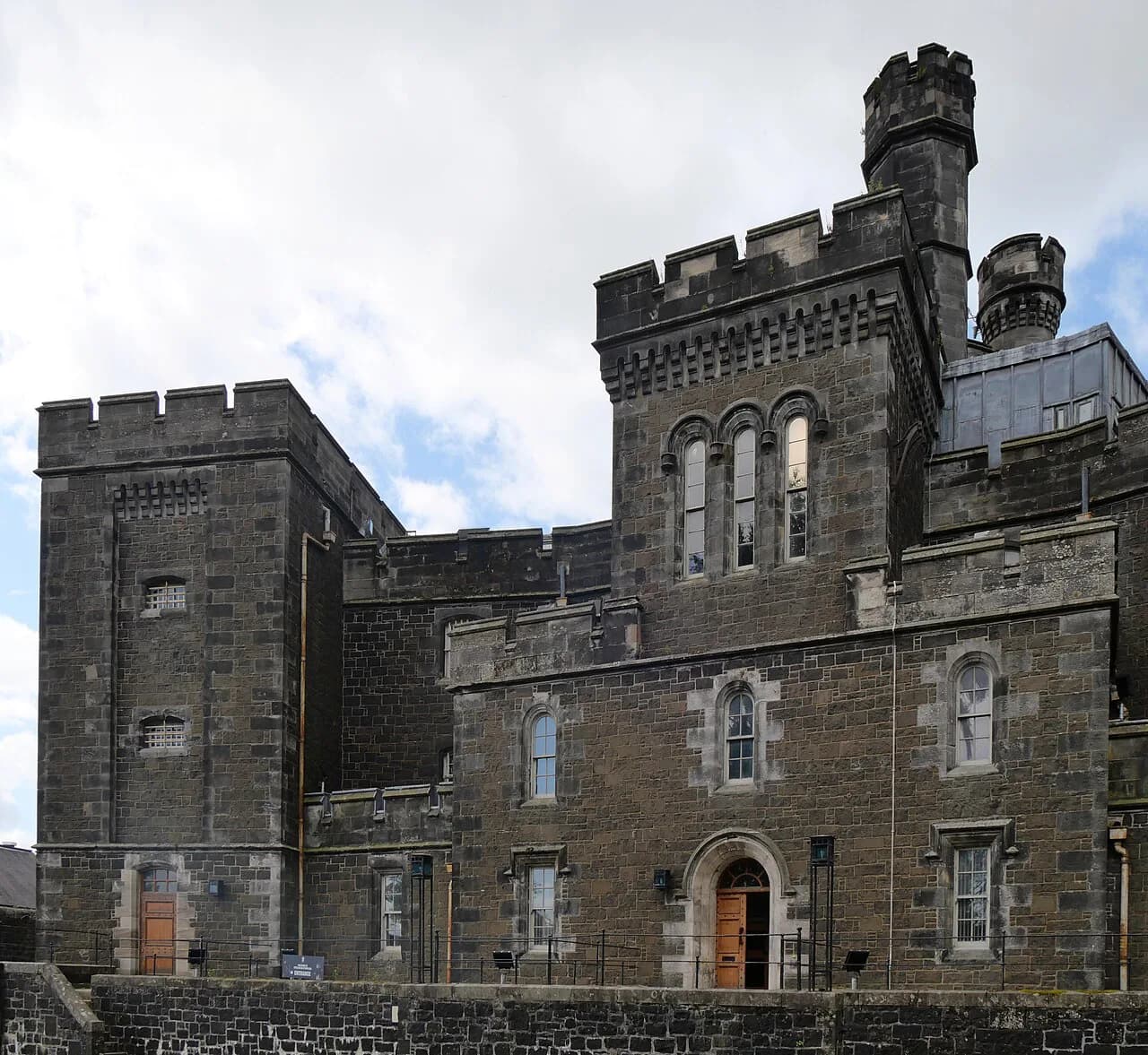 Stirling Old Town Jail: Tours, Tickets and What to Expect