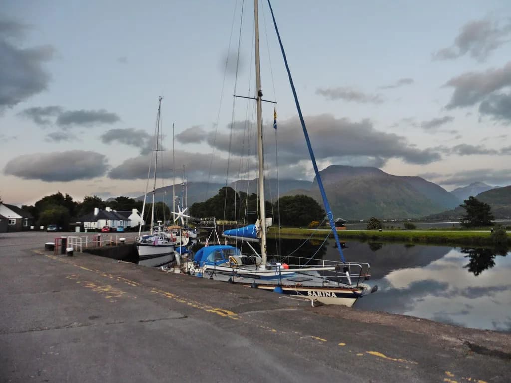 Treasures of the Earth, Fort William: Visitor Guide