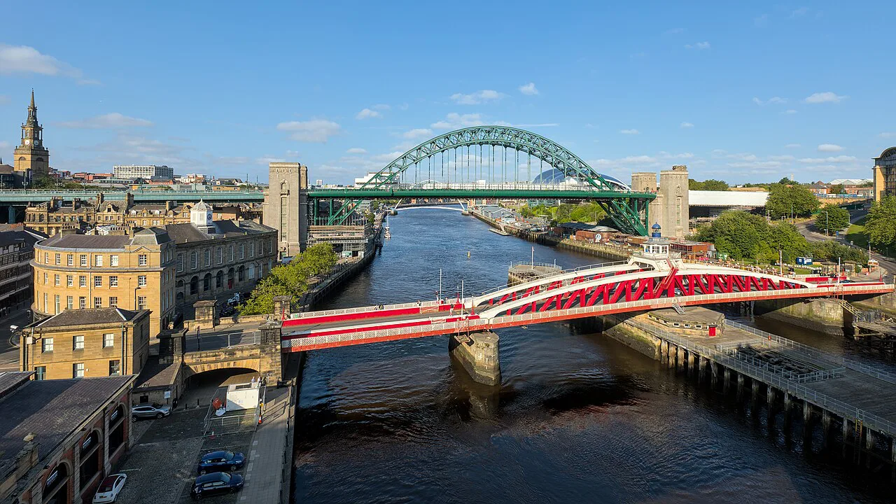 Newcastle upon Tyne - Swing and Tyne bridges