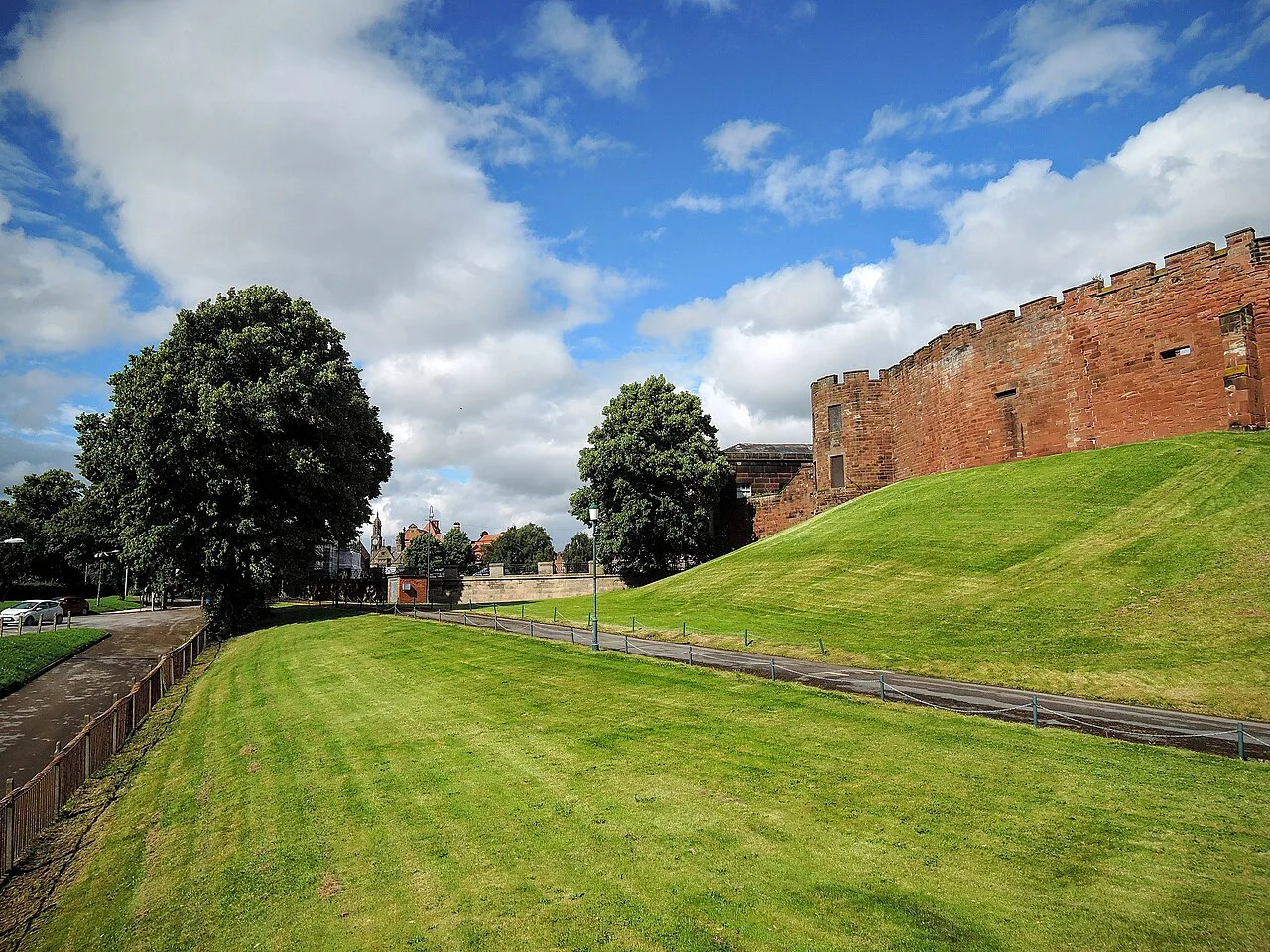 Chester, UK - panoramio - IIya Kuzhekin