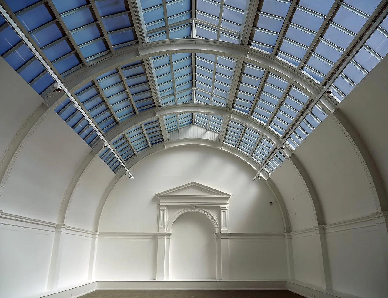 An Empty Gallery in Leeds Art Gallery - geograph.org.uk
