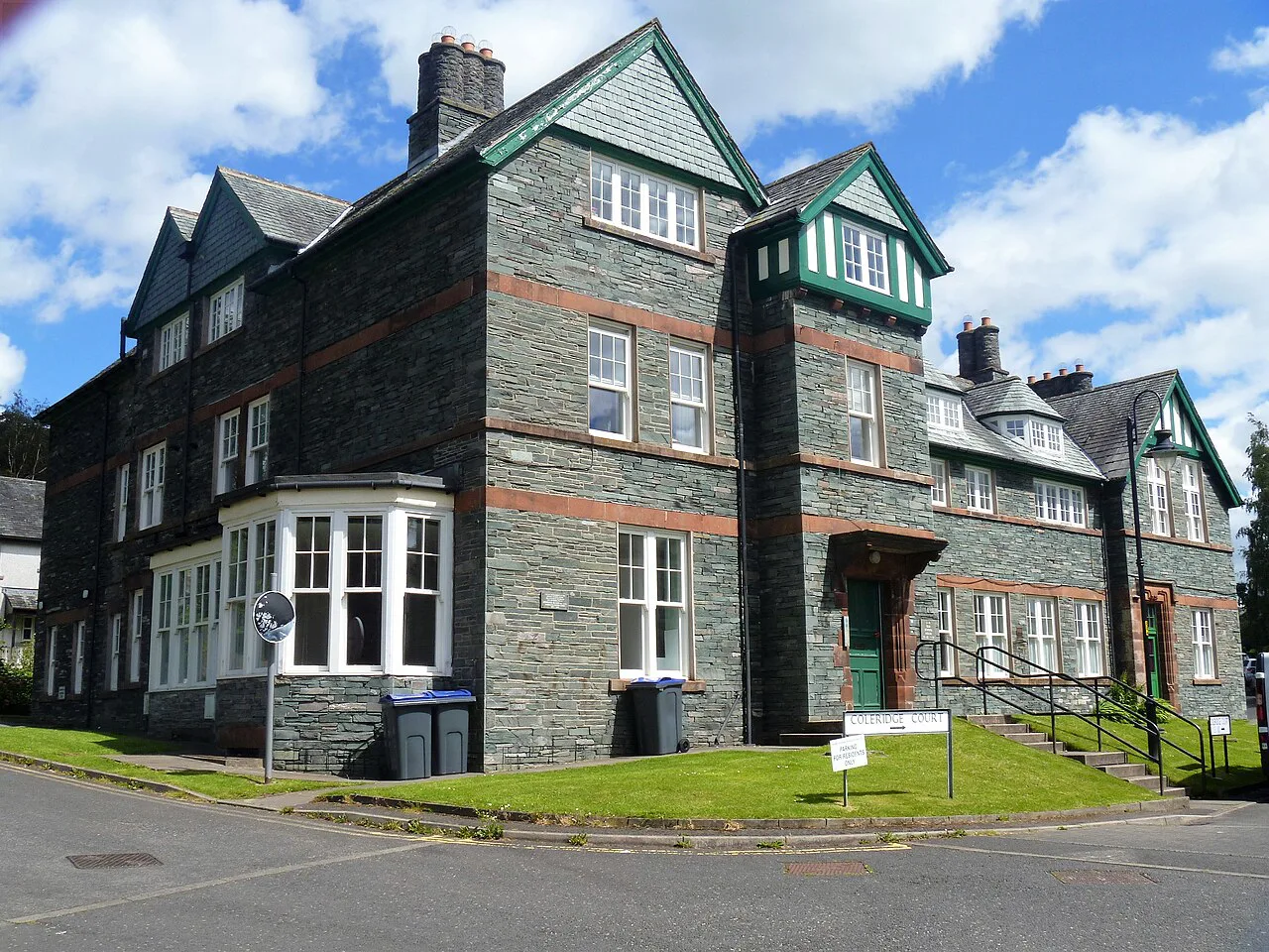 Keswick buildings - geograph.org.uk