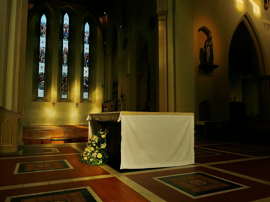 Nottingham Cathedral - altar and north transept - geograph.org.uk