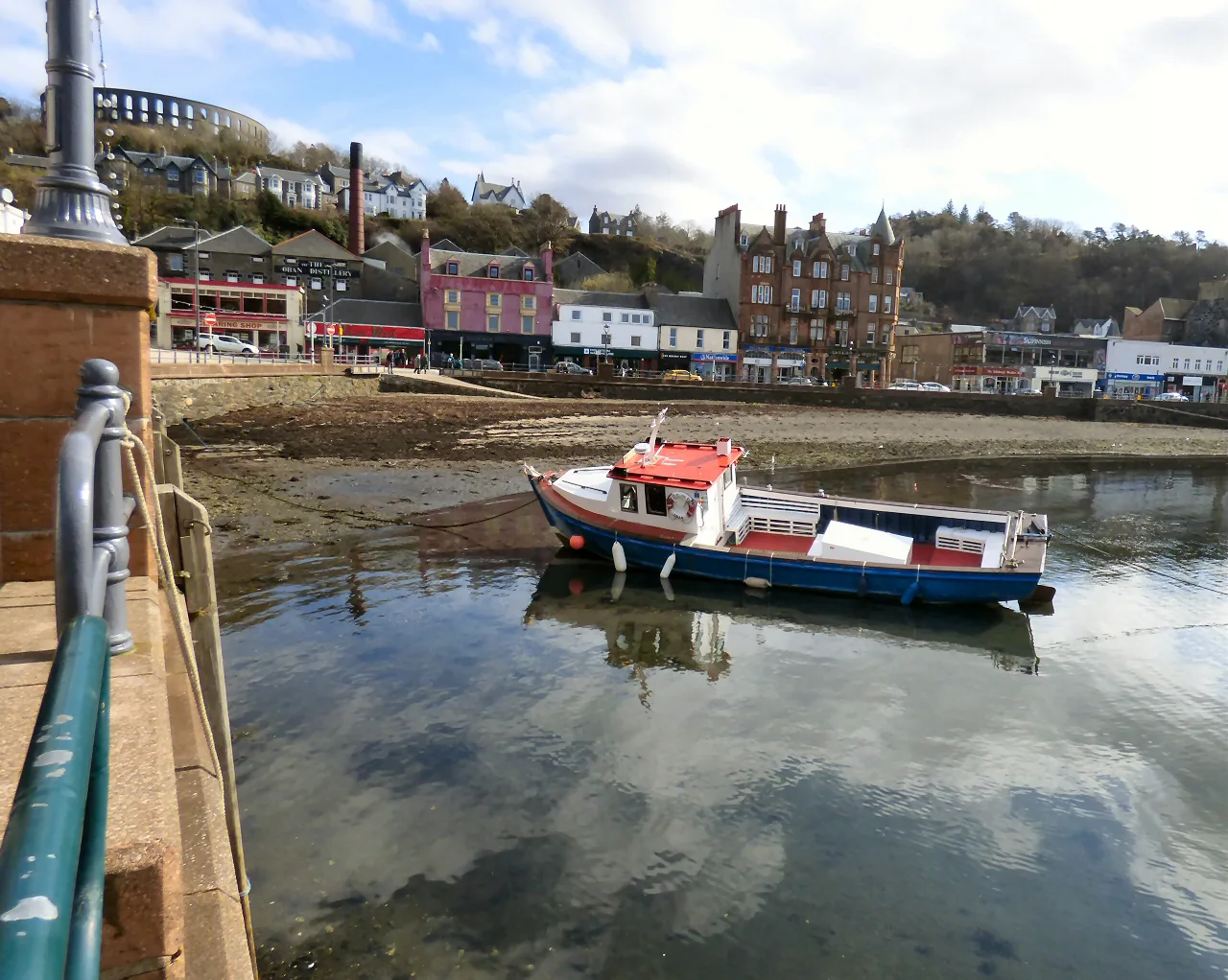 Oban Harbour - geograph.org.uk