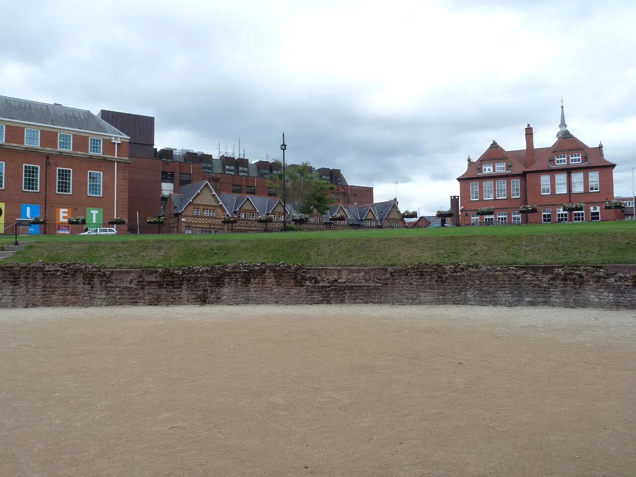 Chester Roman Amphitheatre - panorama from centre 01d