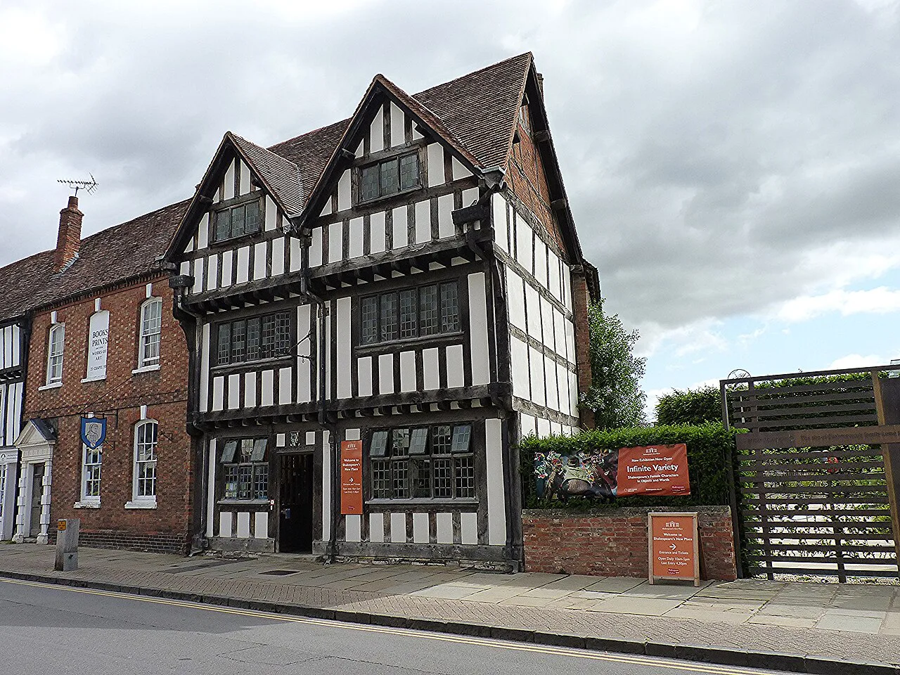 Shakespeare's New Place, Chapel Street, Stratford-Upon-Avon - geograph.org.uk