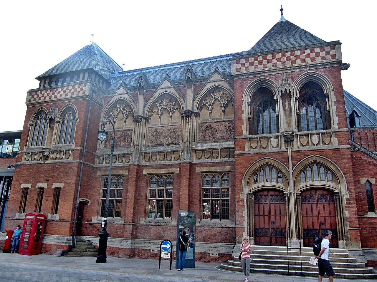 Stratford-upon-Avon, Swan Theatre