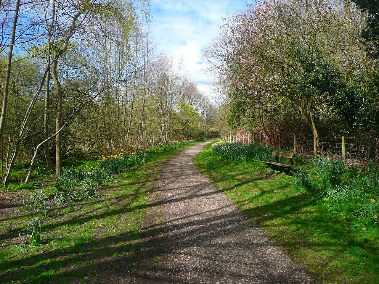 Footpath to Colton, Temple Newsam Park, Leeds - geograph.org.uk