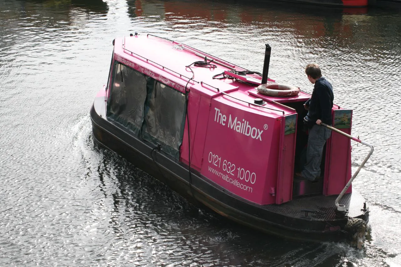 Mailbox narrowboat, Birmingham