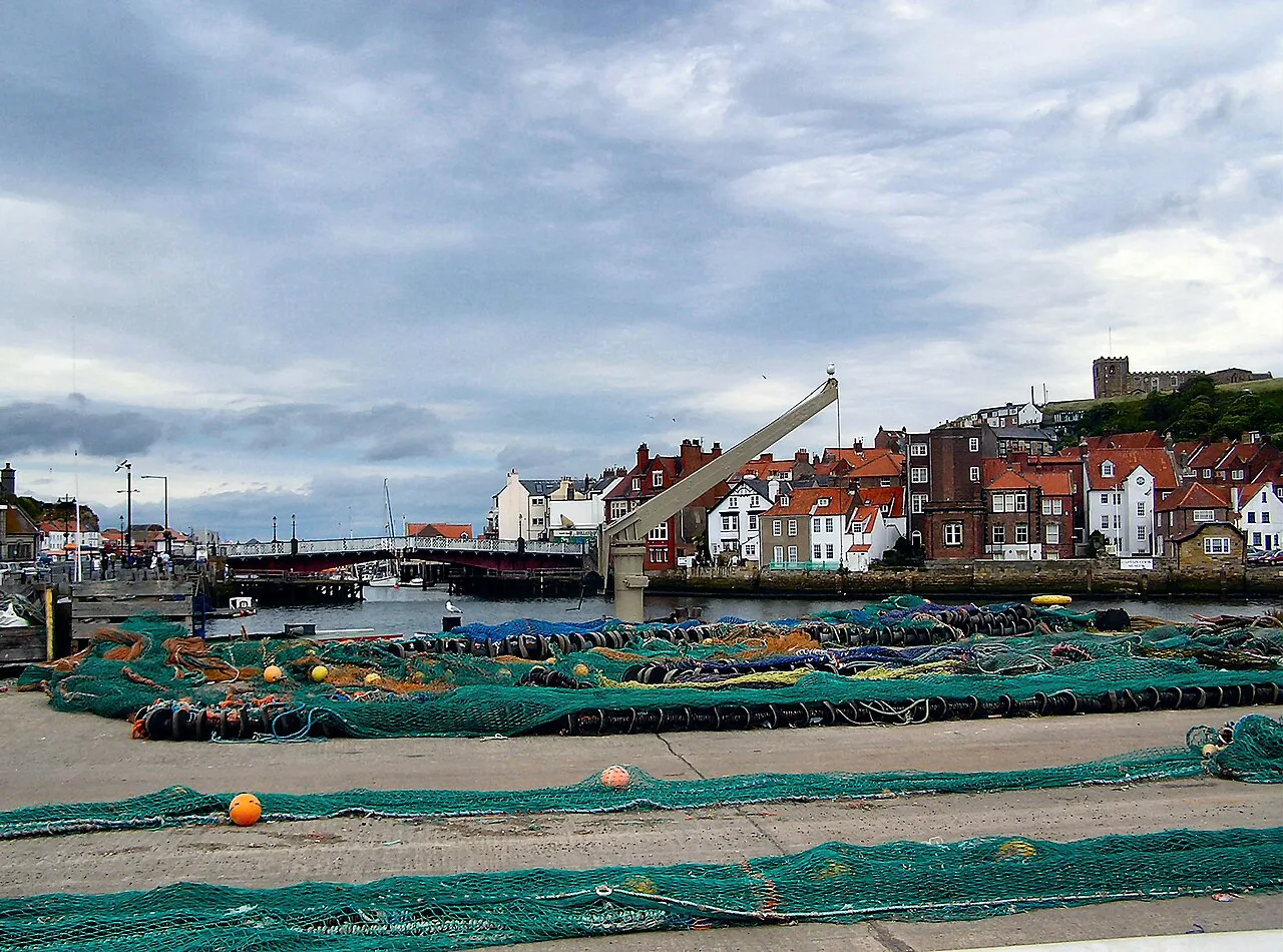 Whitby Inner Harbour - geograph.org.uk