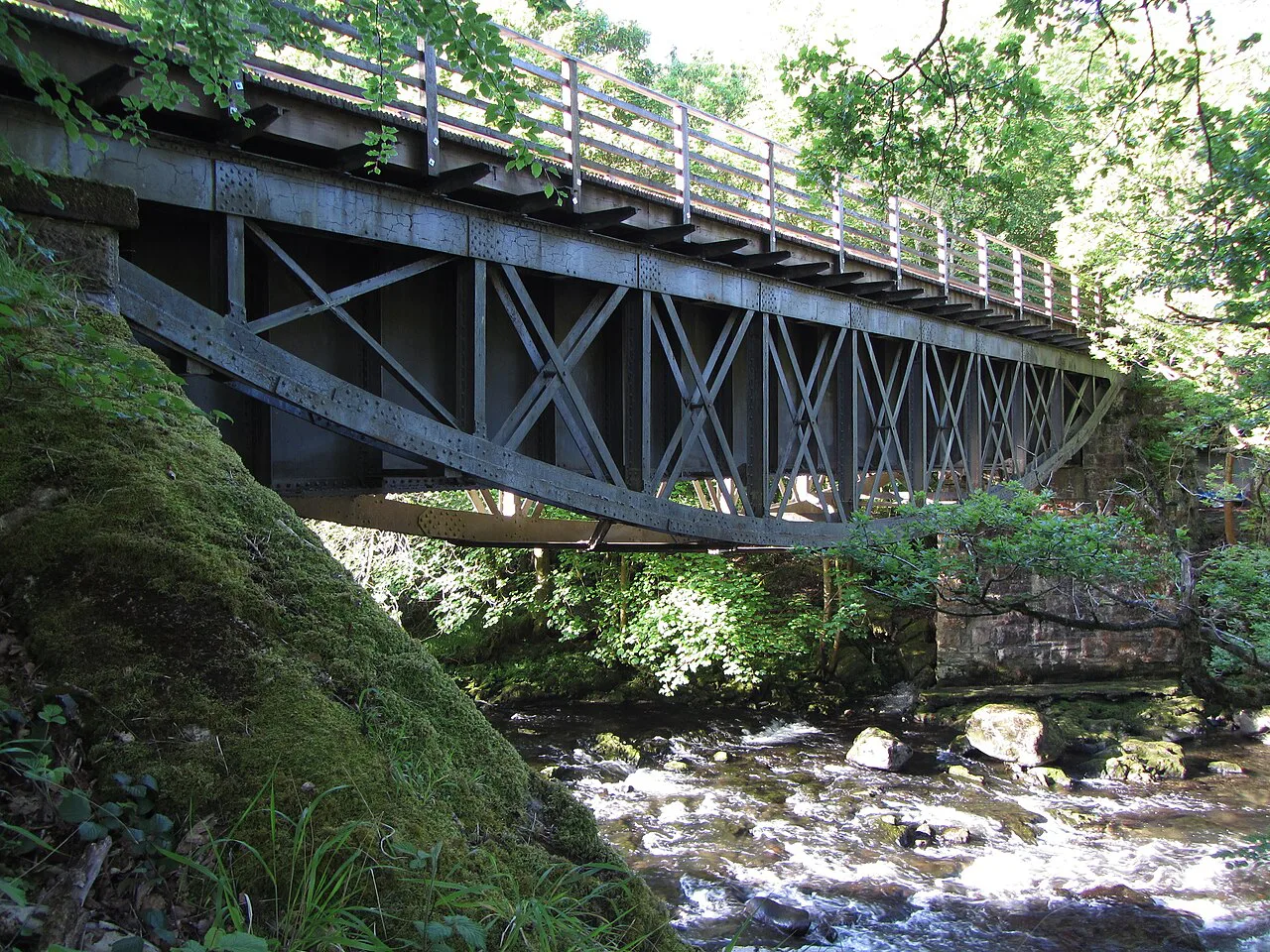 Former railway bridge near Keswick - geograph.org.uk