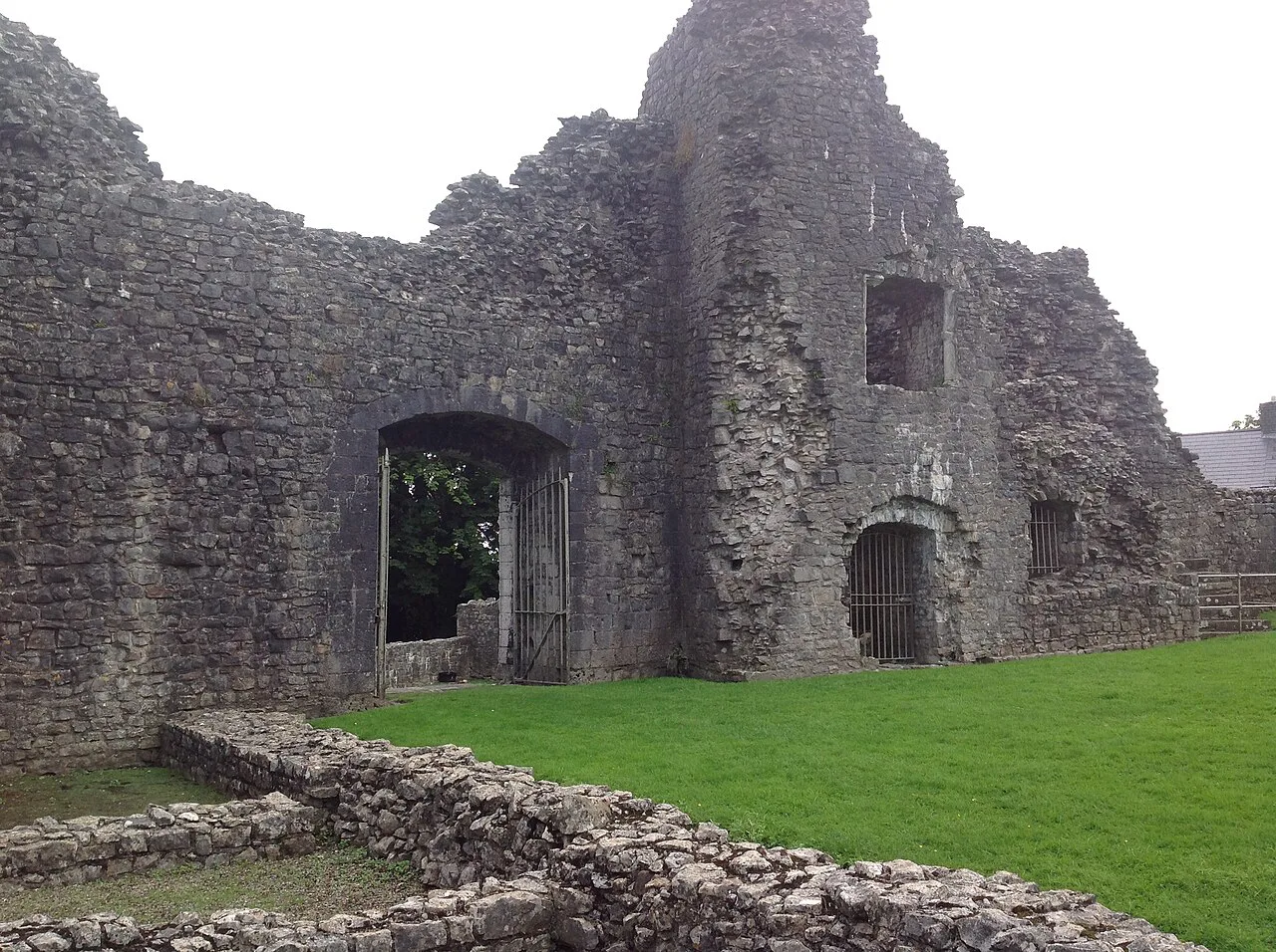 Newcastle Castle, Bridgend, Interior - Portal supported by mural towers