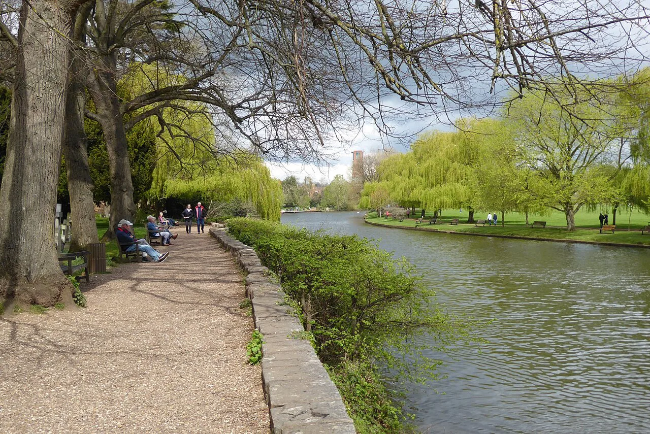 River Avon at Stratford-upon-Avon - geograph.org.uk