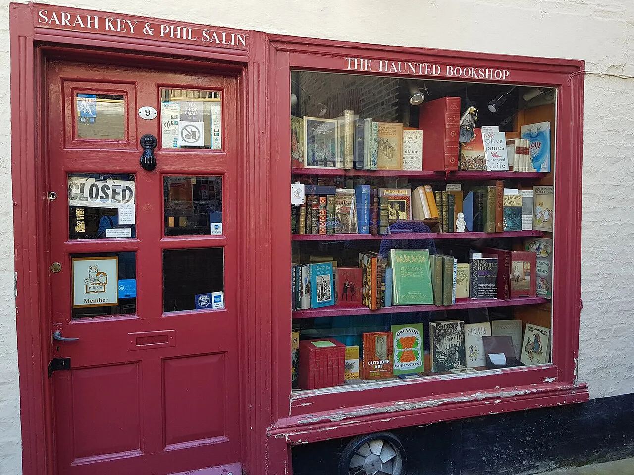 The Haunted Bookshop, 9 St Edward's Passage, Cambridge - geograph.org.uk