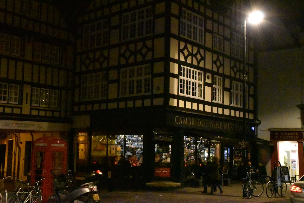 Cambridge at night, Cambridge Wine Merchants - geograph.org.uk