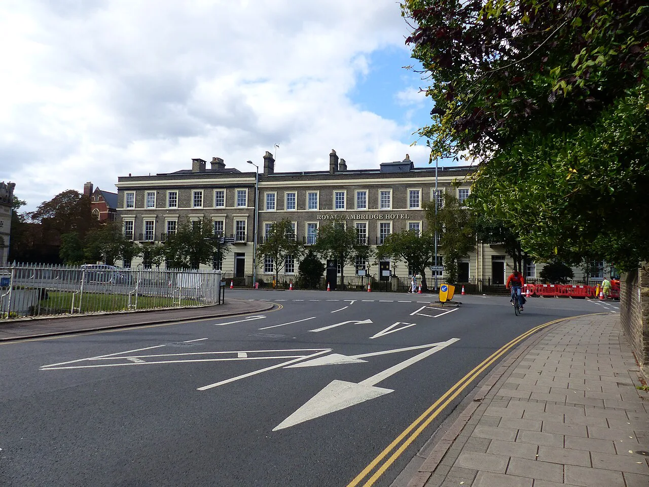 Royal Cambridge Hotel, and road junction, Cambridge - geograph.org.uk