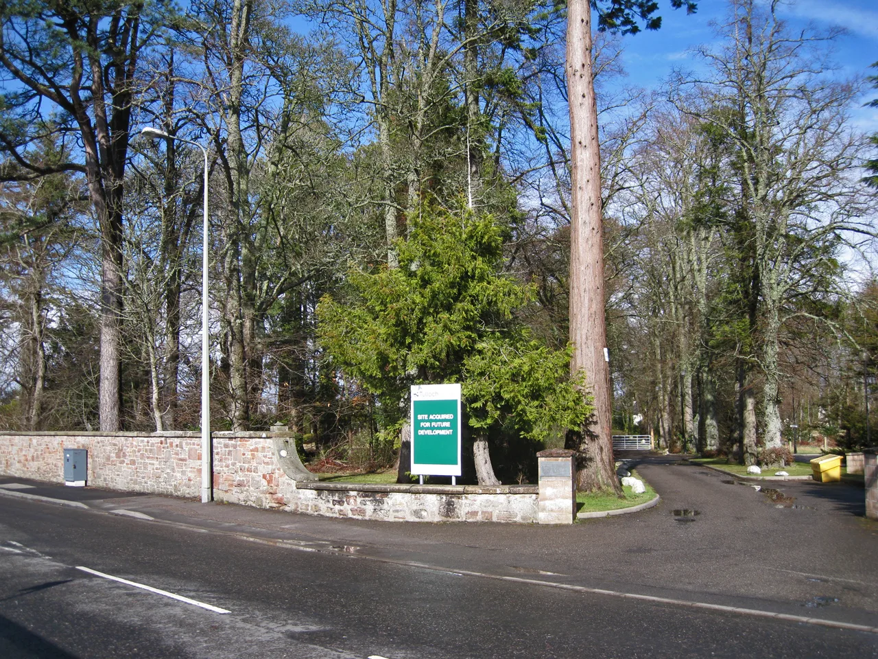 Entrance to Hedgefield House - geograph.org.uk, Inverness
