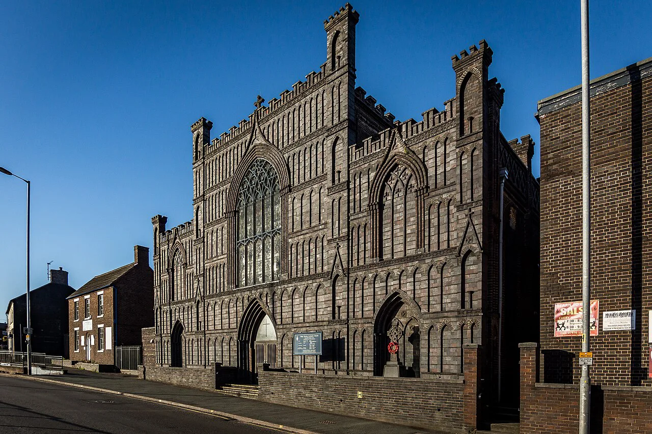 Holy Trinity Church, Newcastle-under-Lyme by Brian Deegan geograph