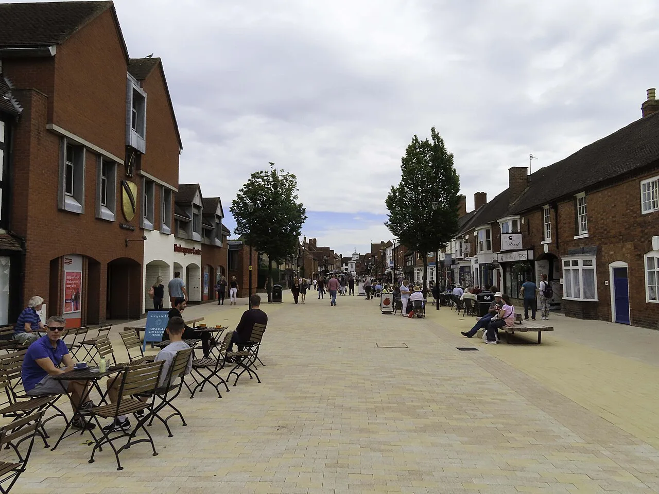 Henley Street in Stratford-Upon-Avon - geograph.org.uk