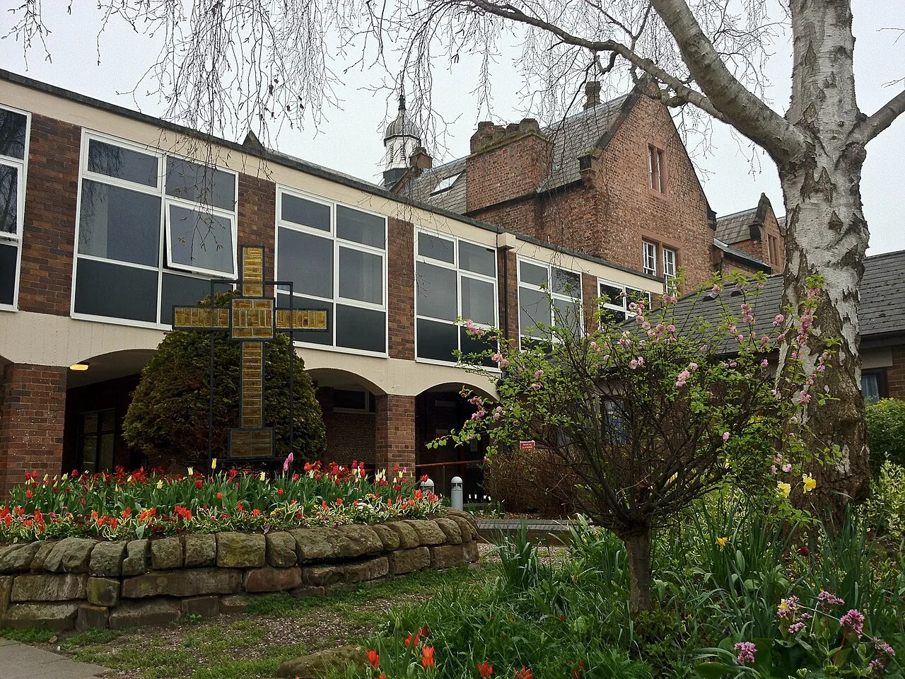 University of Chester - Cross