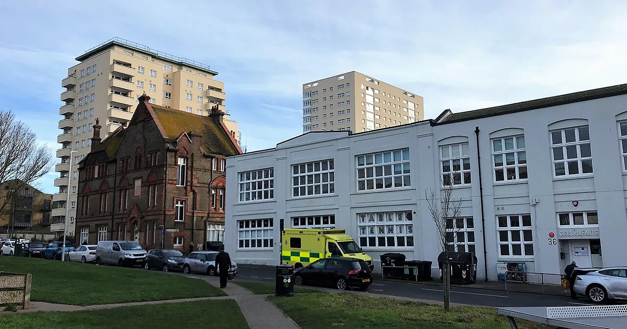 Scene in Kemptown, Brighton - geograph.org.uk