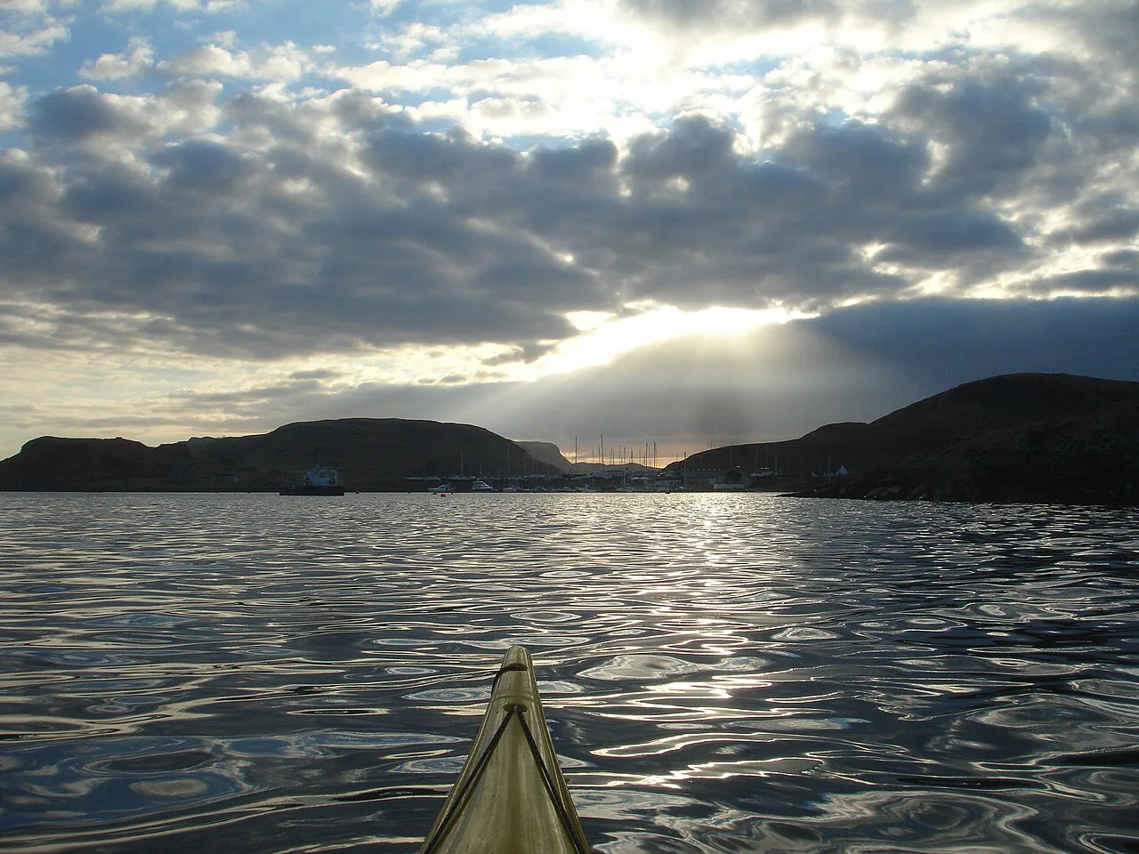 Fading light over Oban Marina - geograph.org.uk