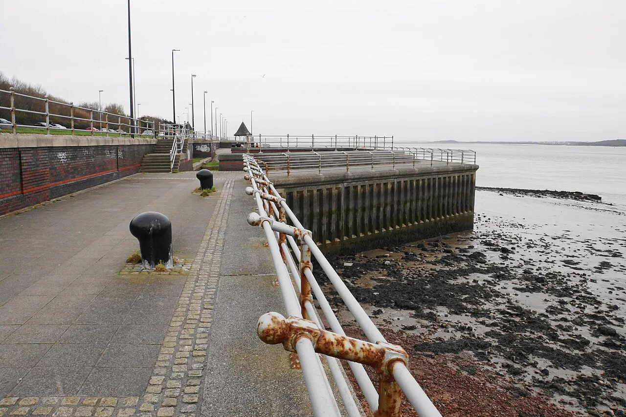 Sea wall near Dingle - geograph.org.uk, Liverpool