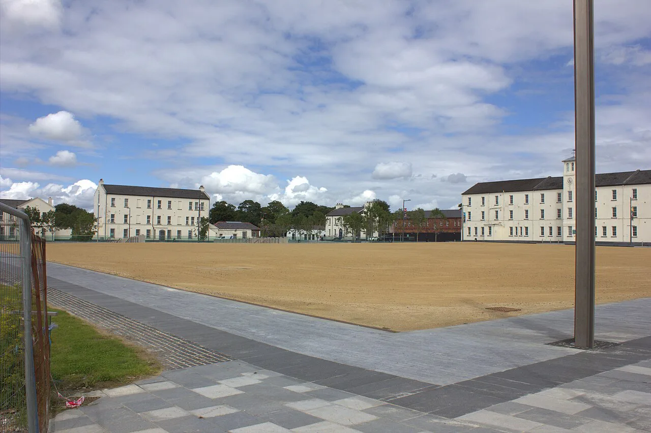 Ebrington Square, Derry - geograph.org.uk