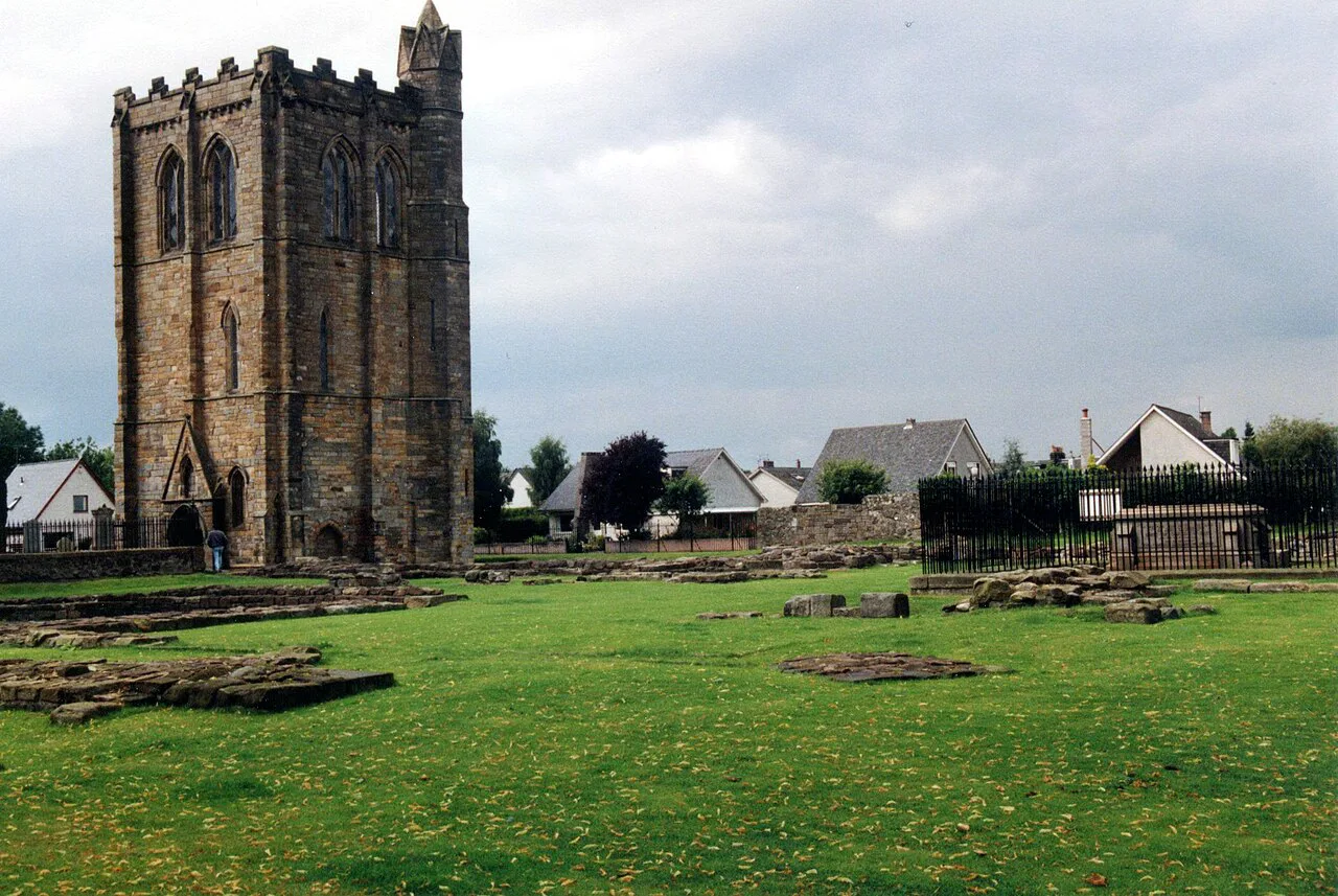 Cambuskenneth Abbey, Ladysneuk Road, Cambuskenneth, Stirling - geograph.org.uk