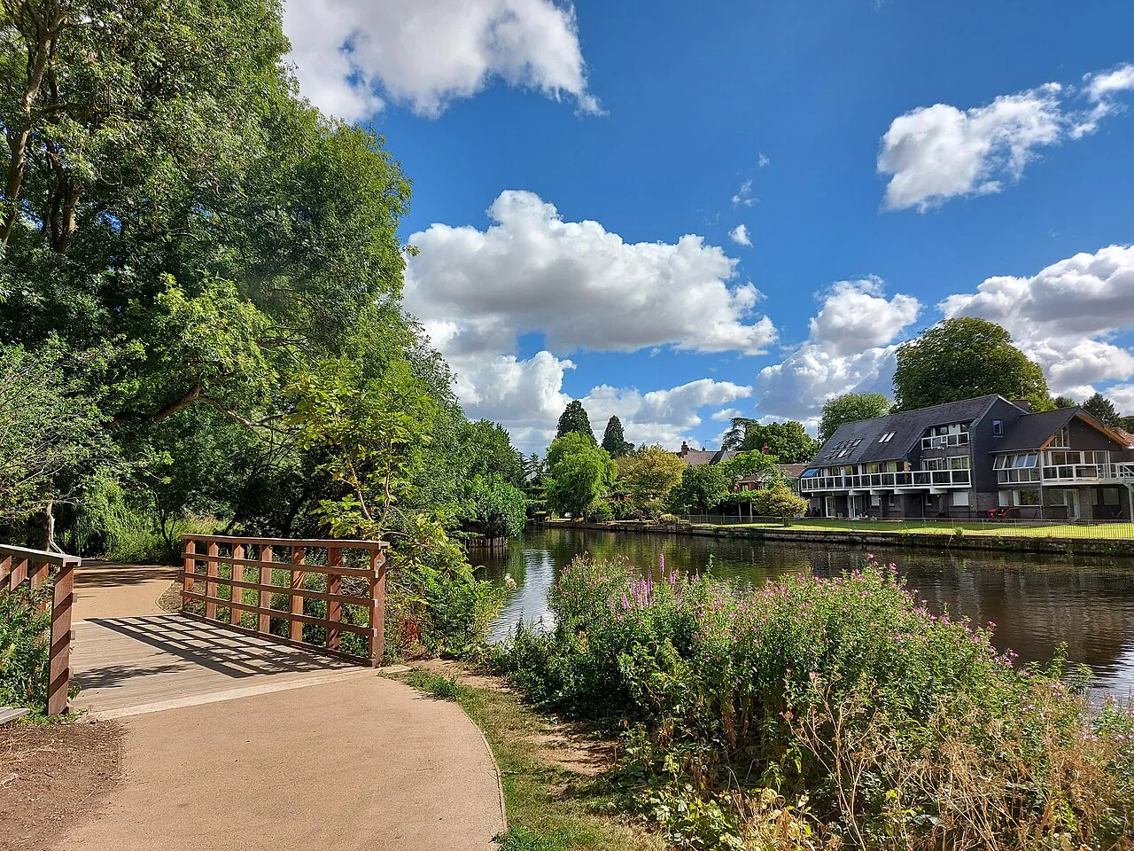Riverside walk, Stratford-upon-Avon - geograph.org.uk