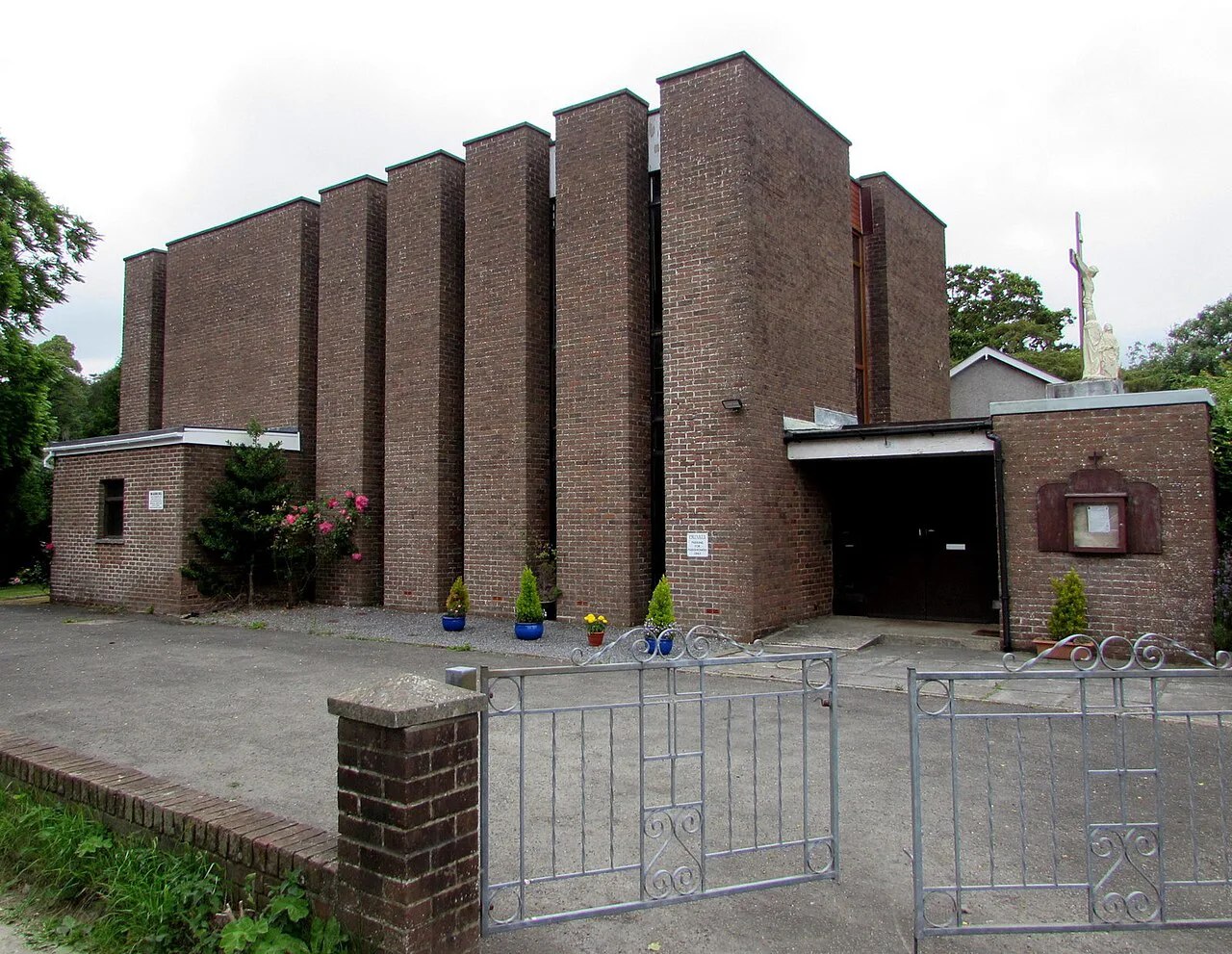 Roman Catholic church, Castle Street, Newcastle Emlyn (geograph )