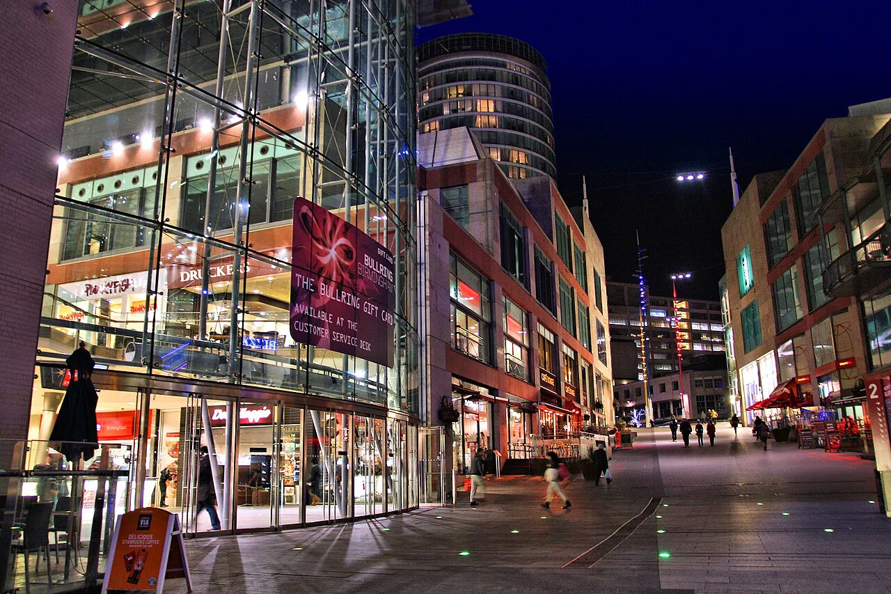 03 Birmingham UK shopping area