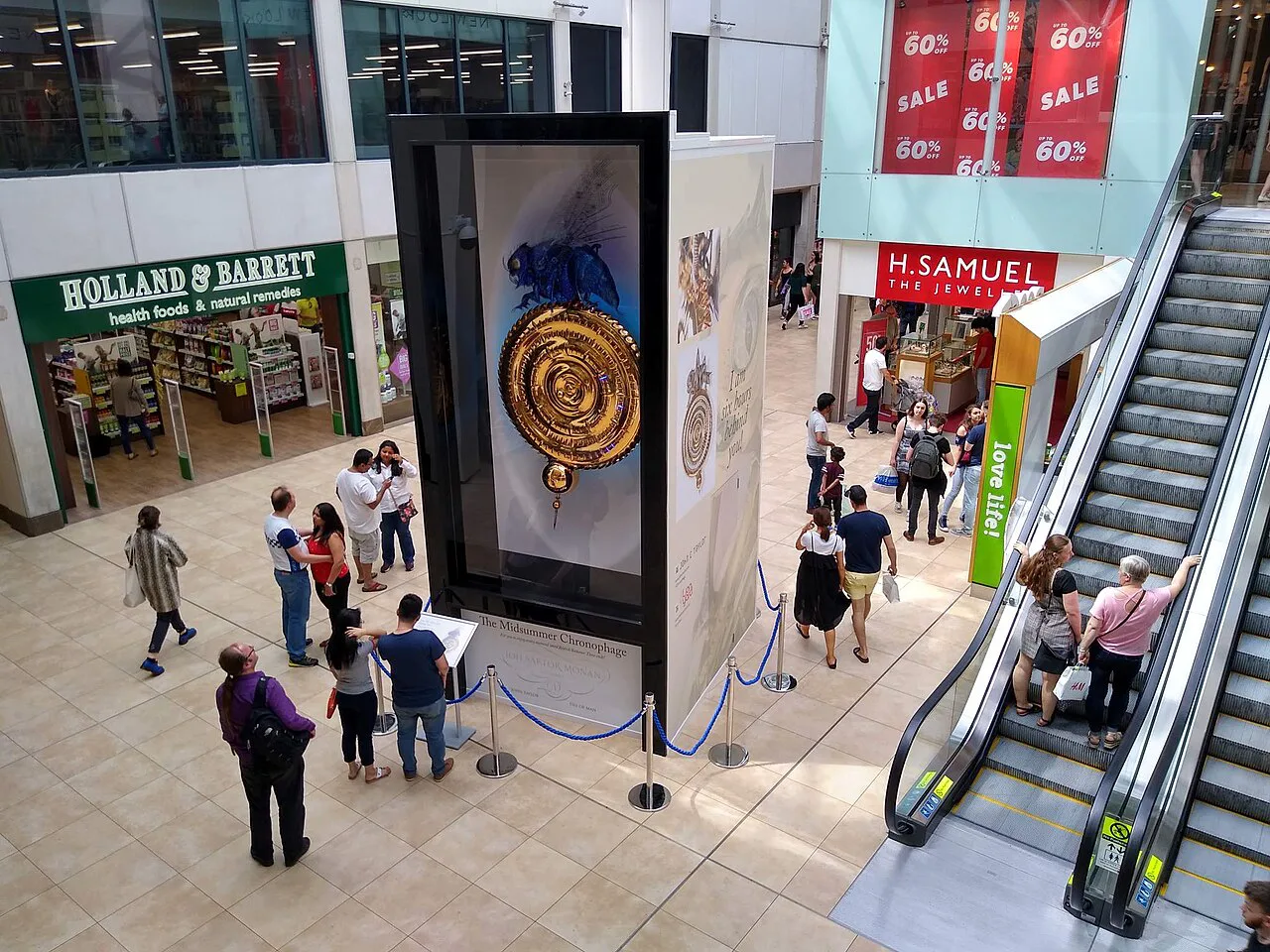 Cmglee Cambridge Lion Yard Chronophage