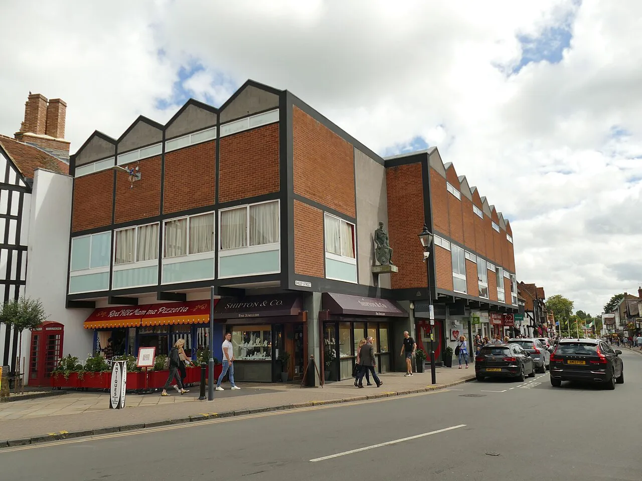 Sheep Street shopping centre, Stratford-upon-Avon - geograph.org.uk