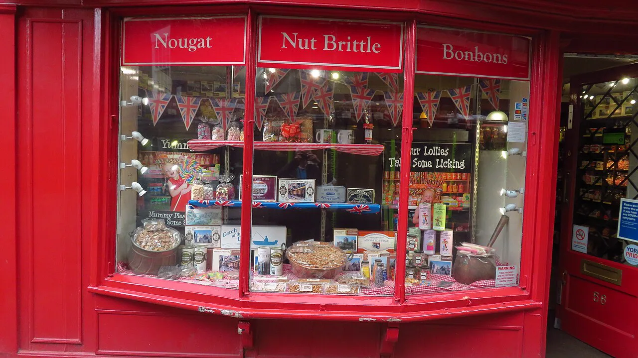 York - The York Sweet Shop, Low Petergate - geograph.org.uk