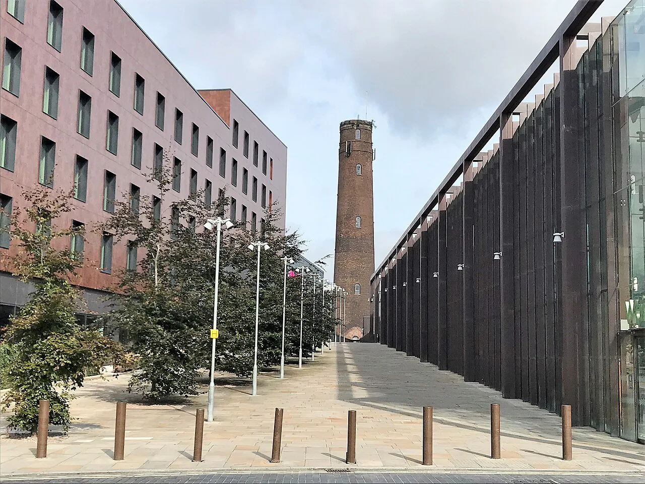 The Moxy Hotel, the Shot Tower and Waitrose in Chester - geograph.org.uk
